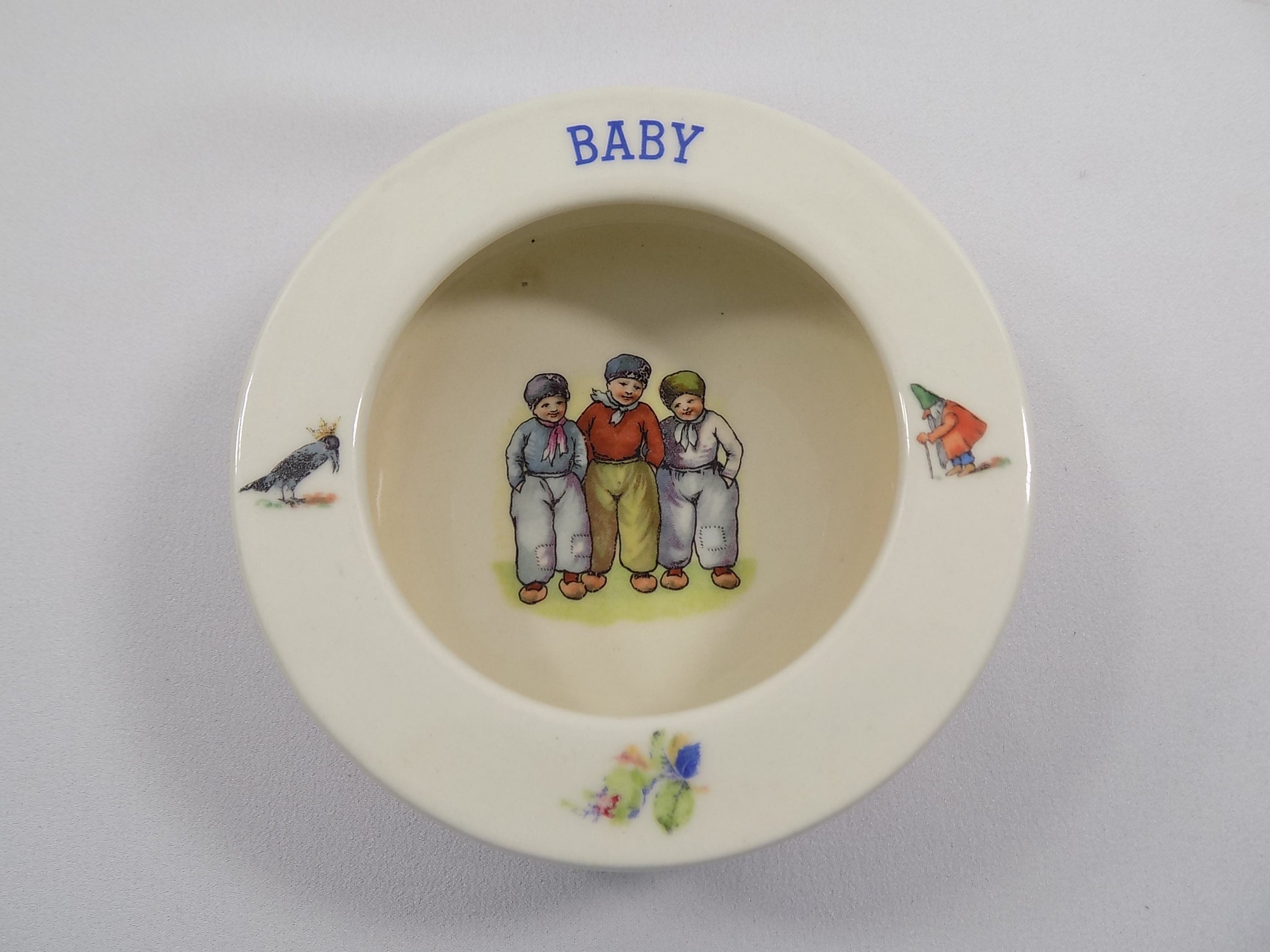 Adorable Vintage Baby Pottery Bowl  Made in Czechoslovakia