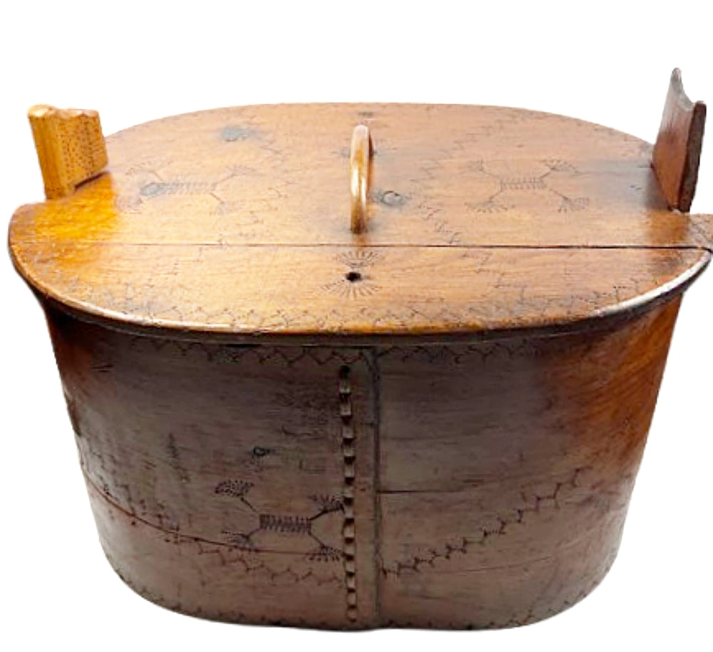 Norwegian Large Antique Bentwood Tine Box