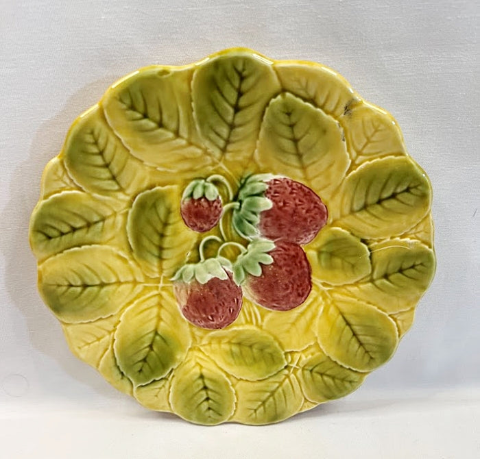 Vintage Sarreguemines Majolica Fruit Plates Set of Four 1920-1950