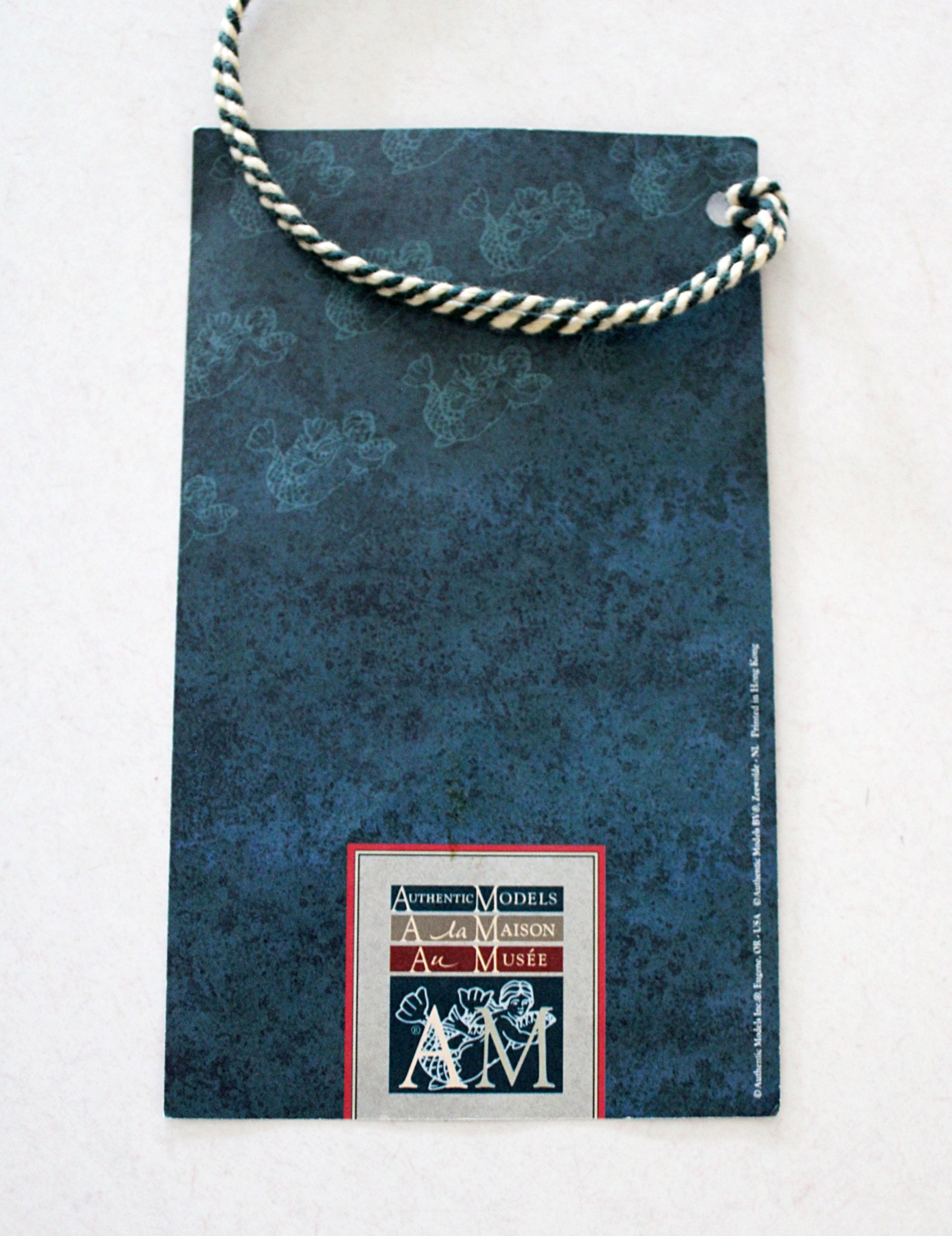 SAILOR'S VALENTINE Handmade with Seashells and Mahogany authentic models ifo card back view